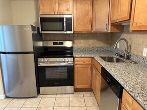 1126 Rue La Chelle Walk in Creve Coeur, MO - Foto de edificio - Building Photo