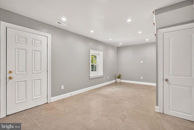 11920 Frederick Rd in Ellicott City, MD - Building Photo - Building Photo