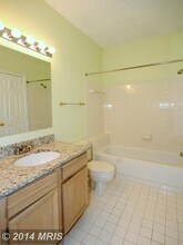 13085 Autumn Woods Way in Fairfax, VA - Building Photo - Building Photo