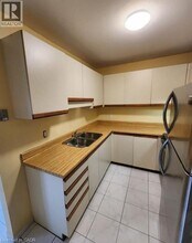 448 Hwy 8 in Hamilton, ON - Building Photo - Building Photo