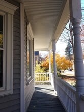 51 Grand St, Unit 1 in Leominster, MA - Building Photo - Building Photo