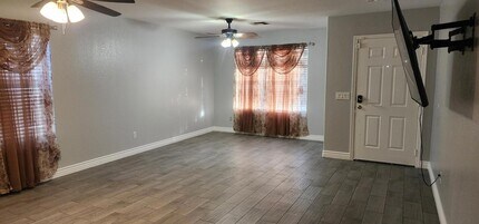 9124 W Elm St in Phoenix, AZ - Building Photo - Building Photo