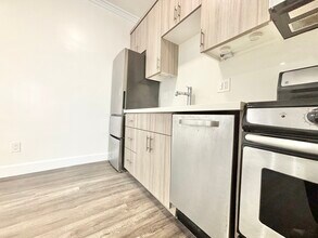 1215 N Berendo St in Los Angeles, CA - Building Photo - Building Photo