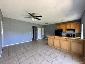 2612 Phoenix St in Edinburg, TX - Building Photo - Building Photo
