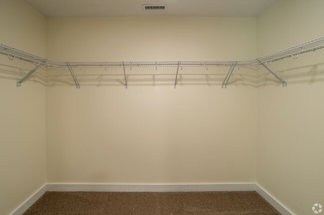 46 Monroe Dr in Rochester, NH - Building Photo - Building Photo