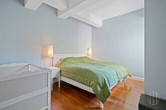 88 Greenwich St, Unit 702 in New York, NY - Foto de edificio - Building Photo