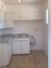 703 Hilton Ave in El Paso, TX - Building Photo - Building Photo