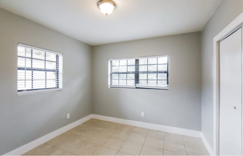 15321 NW 60th Ave in Hialeah, FL - Building Photo