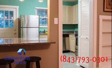 2066 St Lukes Dr in Charleston, SC - Building Photo - Building Photo