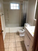1837 Farnsley Rd in Shively, KY - Building Photo - Building Photo