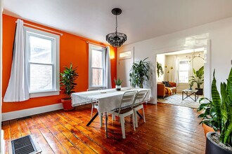 74 E Prescott St in Columbus, OH - Foto de edificio - Building Photo