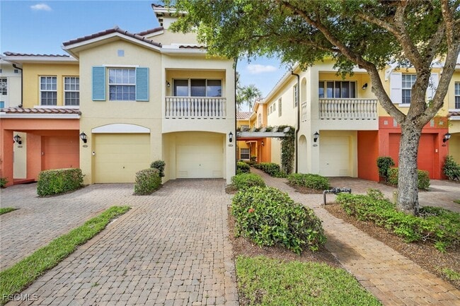8625 Via Rapallo Dr