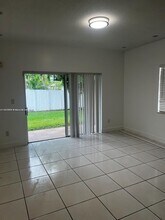 13941 SW 13th St in Miami, FL - Building Photo - Building Photo