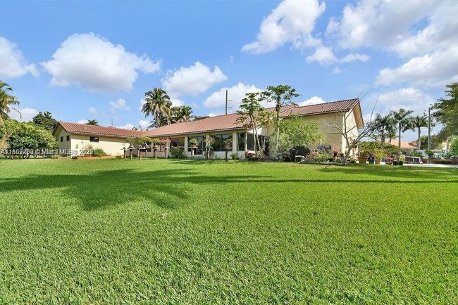 property at 5425 SW 190th Ave