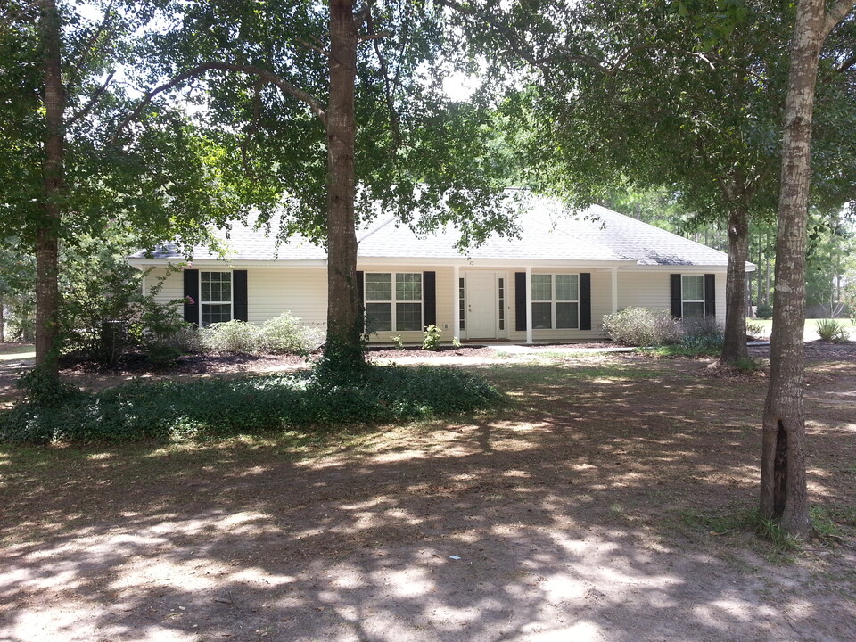 319 Southern Comfort Dr in Statesboro, GA - Building Photo