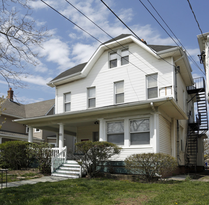 405 2nd Ave in Asbury Park, NJ - Foto de edificio