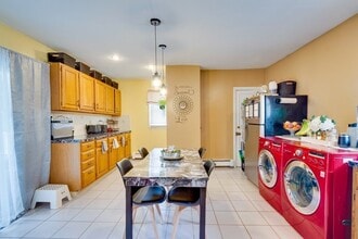 15 Grant St in Boston, MA - Building Photo - Building Photo