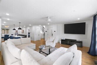 1846 Rogers Ave SW in Atlanta, GA - Building Photo - Building Photo