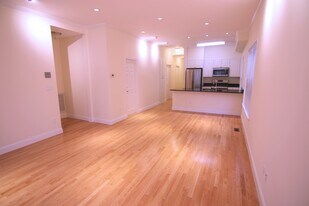 15 Langdon St, Unit 1 in Cambridge, MA - Building Photo