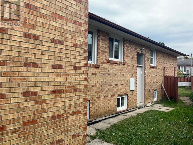 property at 244 Maxwell St