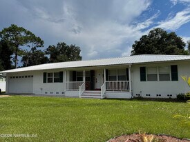 2201 Laurel St in Palatka, FL - Building Photo