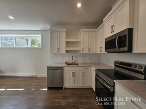 7846 Cedarbrook Rd in Chilliwack, BC - Building Photo - Building Photo