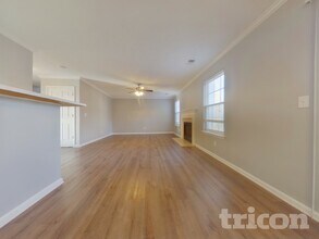 878 Crestworth Crossing in Powder Springs, GA - Building Photo - Building Photo