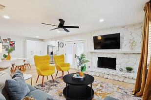 1113 Overdowns Dr in Plano, TX - Building Photo