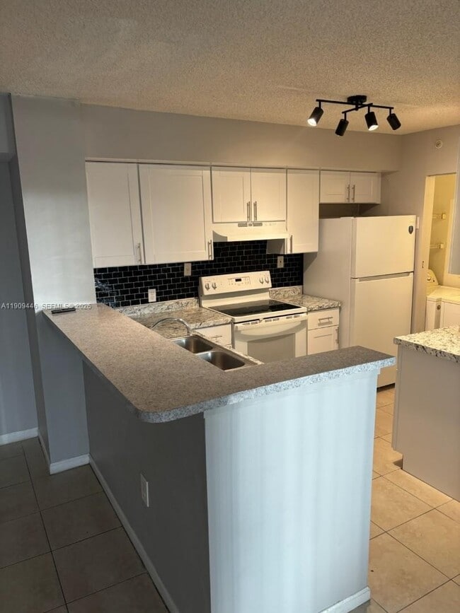 property at 7872 Sonoma Springs Cir