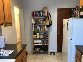 1950 Beacon St, Unit 1 in Boston, MA - Building Photo - Building Photo