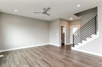 8864 Primo Ln in West Des Moines, IA - Building Photo - Building Photo