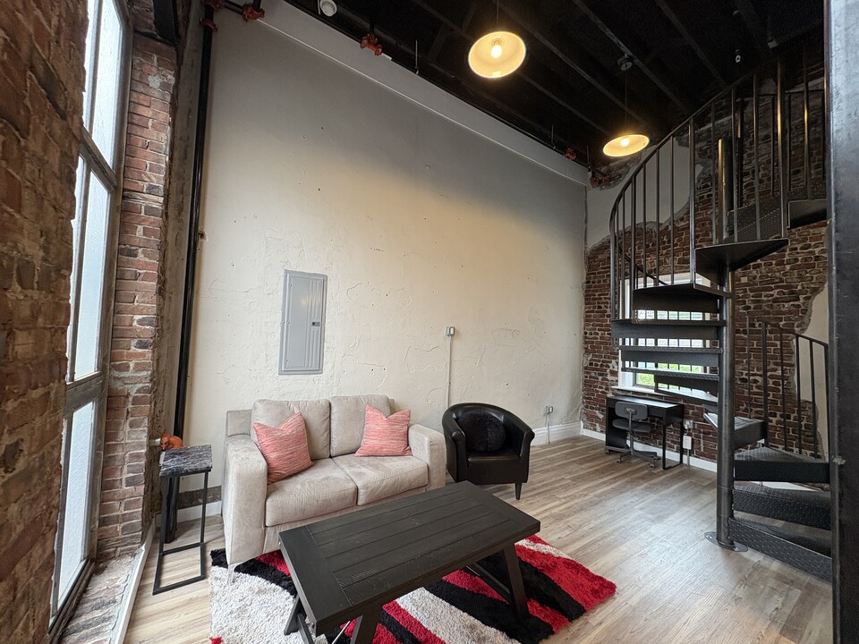 Brick & Beam Lofts in Kansas City, MO - Building Photo