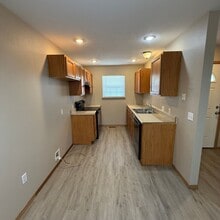 412 W Pawnee Ln in Clever, MO - Building Photo - Building Photo