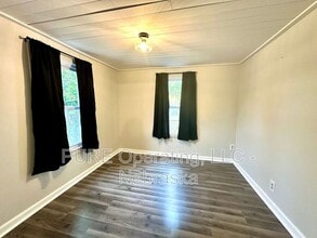 2046 N 69th St in Omaha, NE - Building Photo - Building Photo