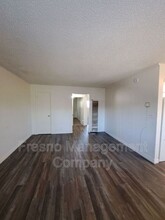 1341 E San Bruno Ave in Fresno, CA - Building Photo - Building Photo