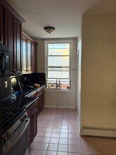 198 Griffith St in Jersey City, NJ - Building Photo - Building Photo