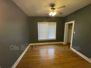 2153 Dauphin St in Mobile, AL - Building Photo - Building Photo
