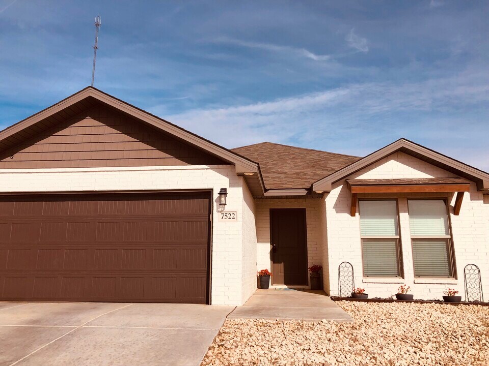 7522 31st Pl in Lubbock, TX - Building Photo