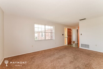 34449 Black Bass Cir in Fruitland Park, FL - Building Photo - Building Photo