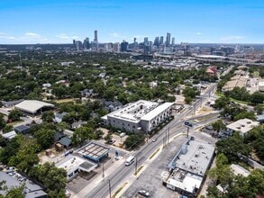 2213 Poquito St, Unit 308 in Austin, TX - Building Photo - Building Photo