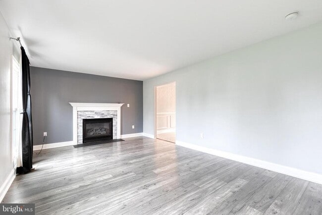 property at 2263 Mistwood Cir