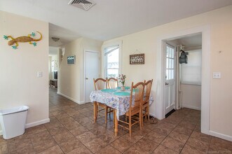 85 Melba St in Milford, CT - Building Photo - Building Photo