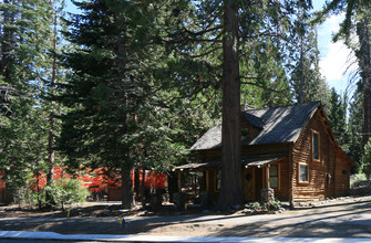 7100 W Lake Blvd in Tahoma, CA - Building Photo - Building Photo