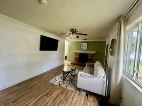 545 Aurora St in South Daytona, FL - Building Photo - Building Photo