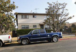 Harold Way in Los Angeles, CA - Foto de edificio - Building Photo