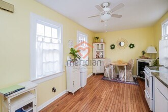 20 Bee St in Charleston, SC - Foto de edificio - Building Photo