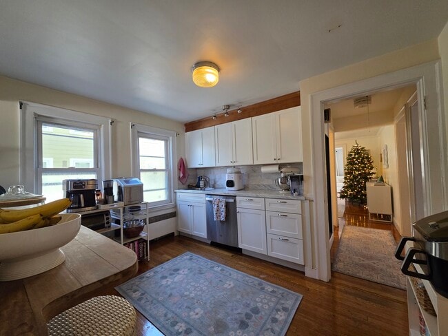 33 Flett Rd, Unit 1 in Belmont, MA - Building Photo - Building Photo