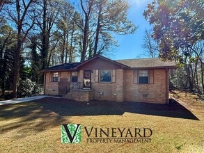 50 Peachtree Cir SE in Marietta, GA - Building Photo - Building Photo