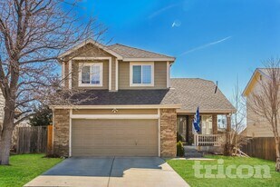 19714 E Harvard Dr in Aurora, CO - Building Photo