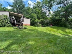 238 Hamlin Hwy in Moscow, PA - Building Photo - Building Photo